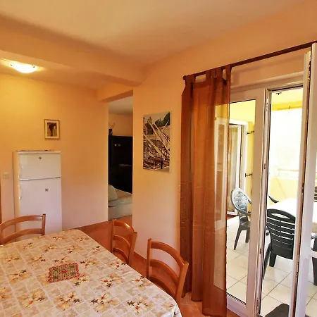 Vakantiehuis Holiday Daira.2 Preko